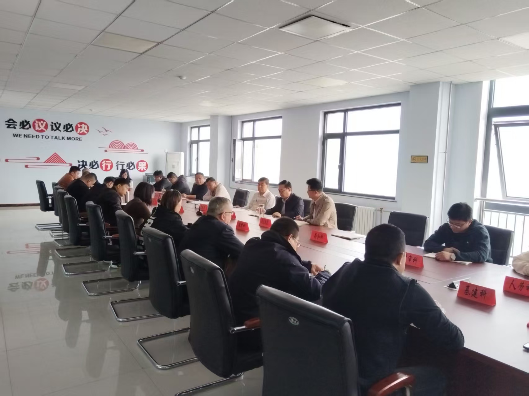 (yn)Դˮǰ(xing)e둪(yng)(du)O˴L(fng)